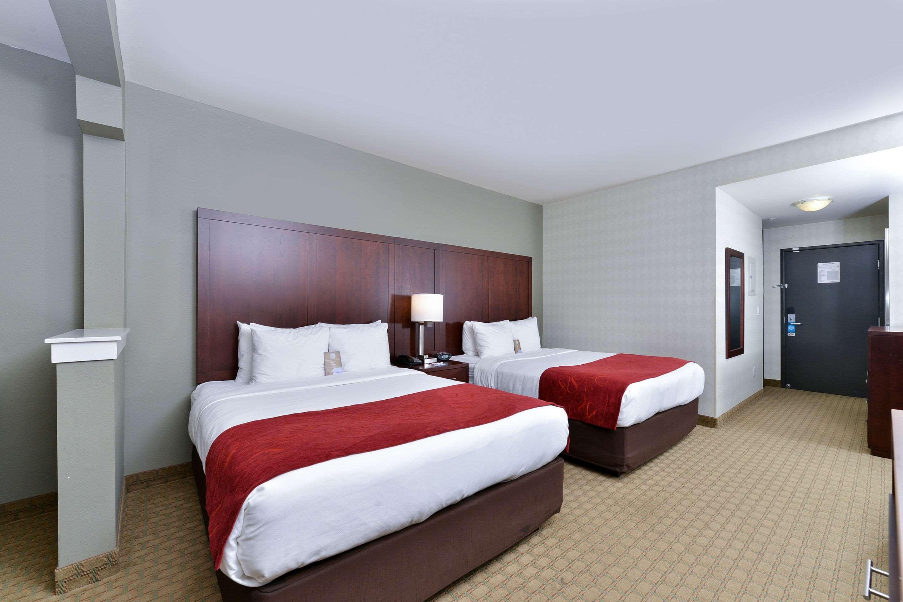 Comfort Suites Airport Tukwila Seattle Bagian luar foto