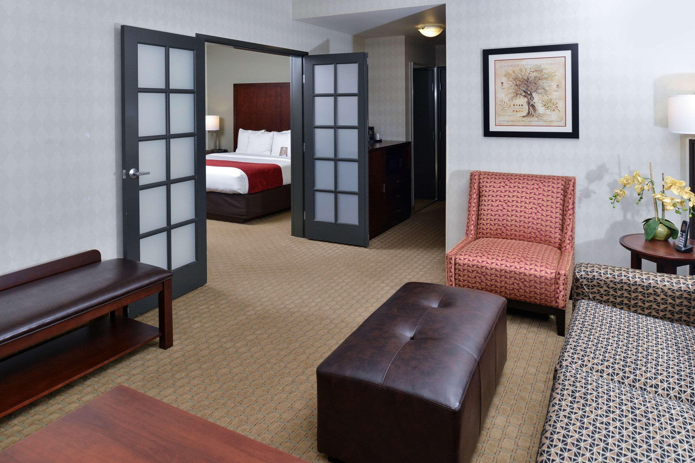 Comfort Suites Airport Tukwila Seattle Bagian luar foto