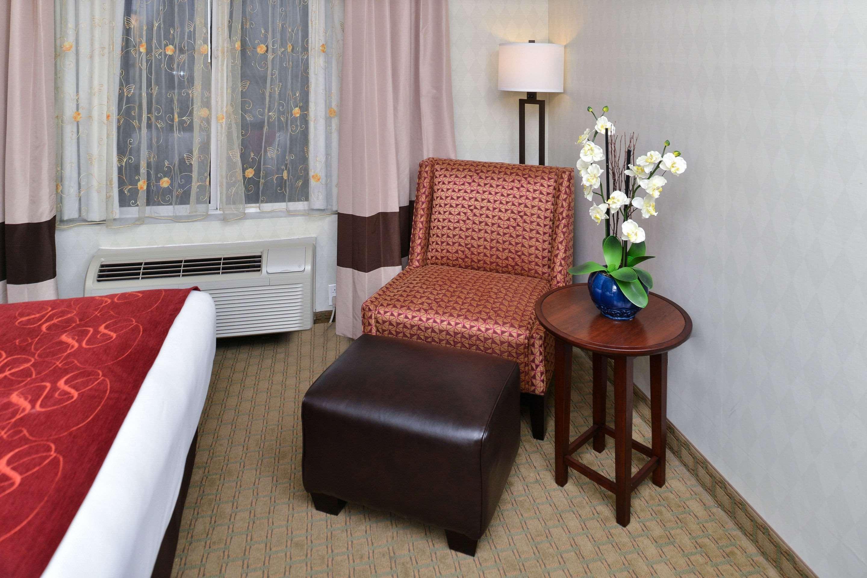 Comfort Suites Airport Tukwila Seattle Bagian luar foto